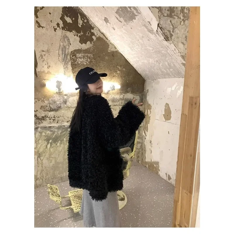 Eco-friendly Fur Coat. New Black Women's Fashion for Autumn and Winter. Short, High-end and Warm Jacket. 