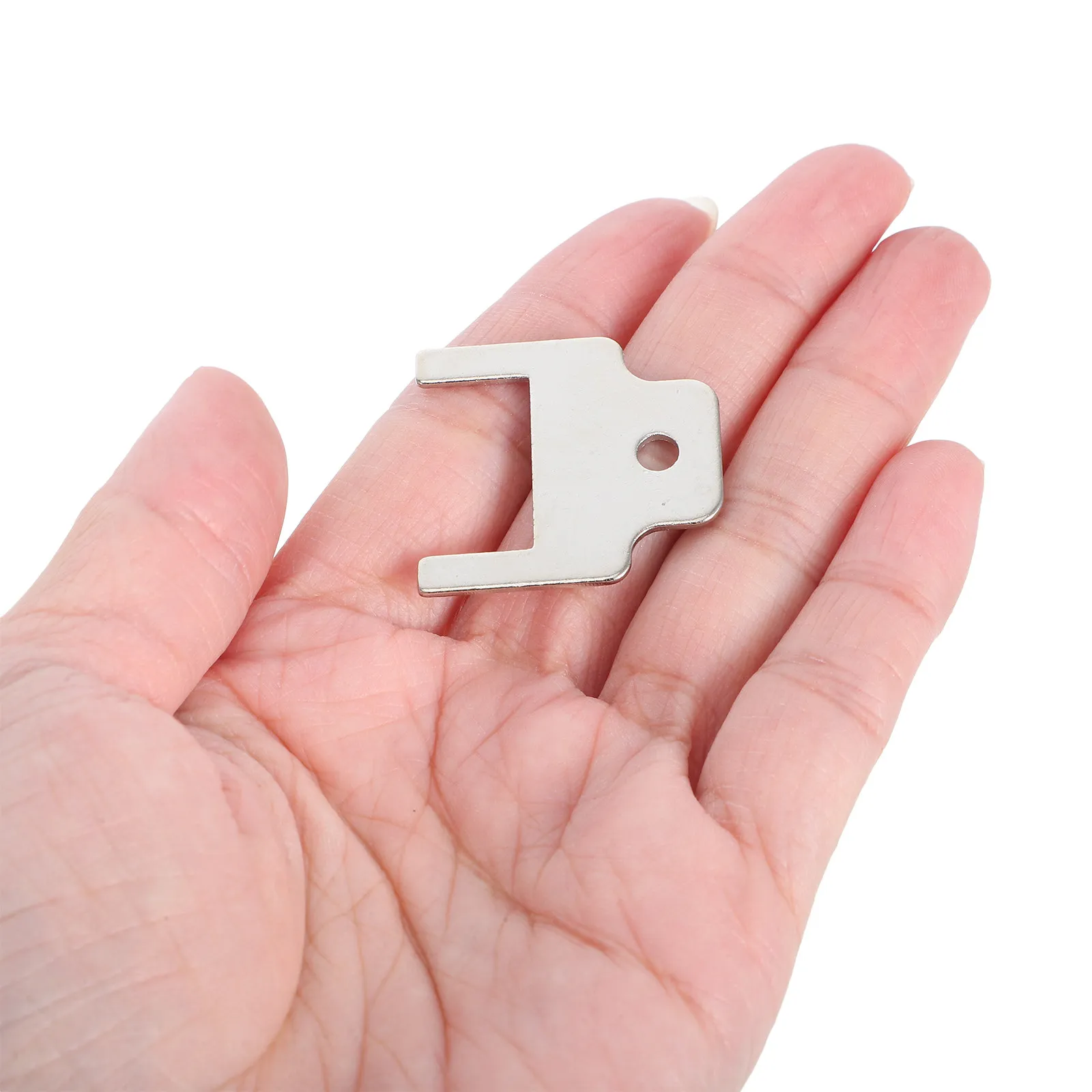 4Pcs Toilet Paper Dispenser Keys Portable Metal Toilet Tissue Box Opening Key for Public Restroom Maintenance Hand Towel Paper