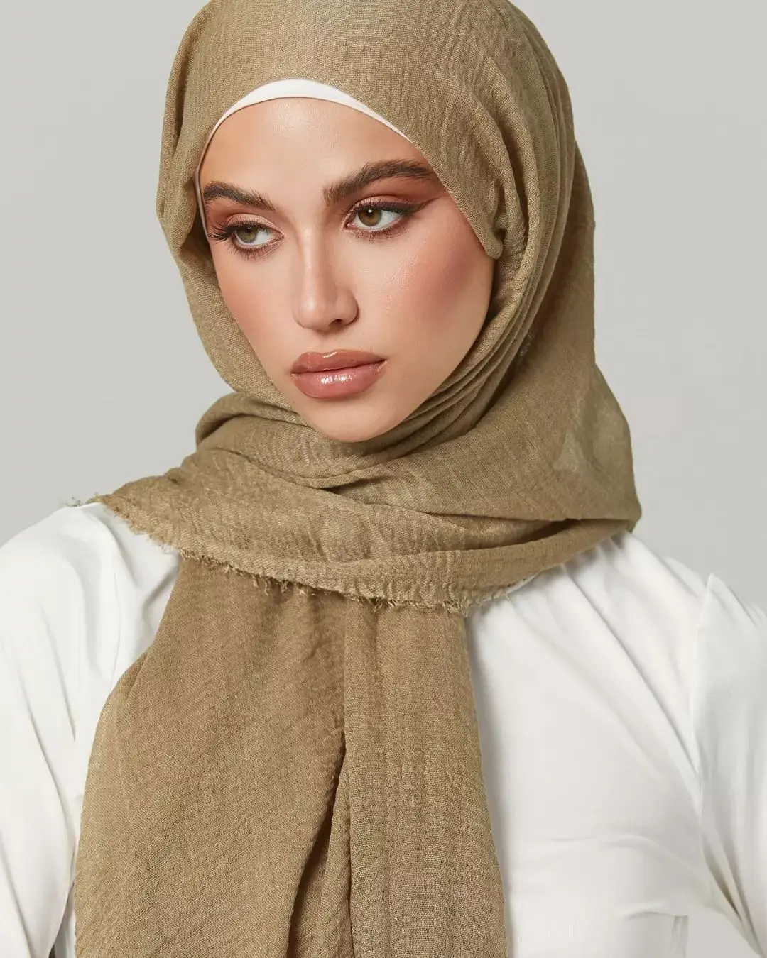 Cotton Crinkle Hijab Plain Soft Lightweight Headscarf Crinkle Cotton Women Muslim Scarf Best-Selling Scarf Shawl