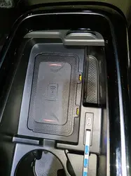For VW ID3 ID4 ID4X ID4 ID6Crozz 2020-2022 15W Car QI wireless charger fast phone charger charging plate panel phone holderFor
