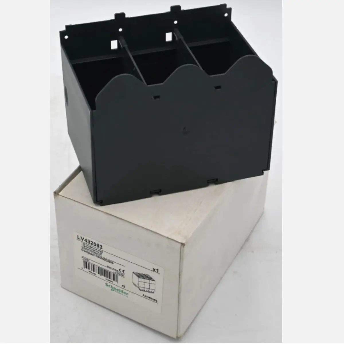 LV432593 Compact NSX400/630, long terminal shield, 3 poles, 45mm pitch