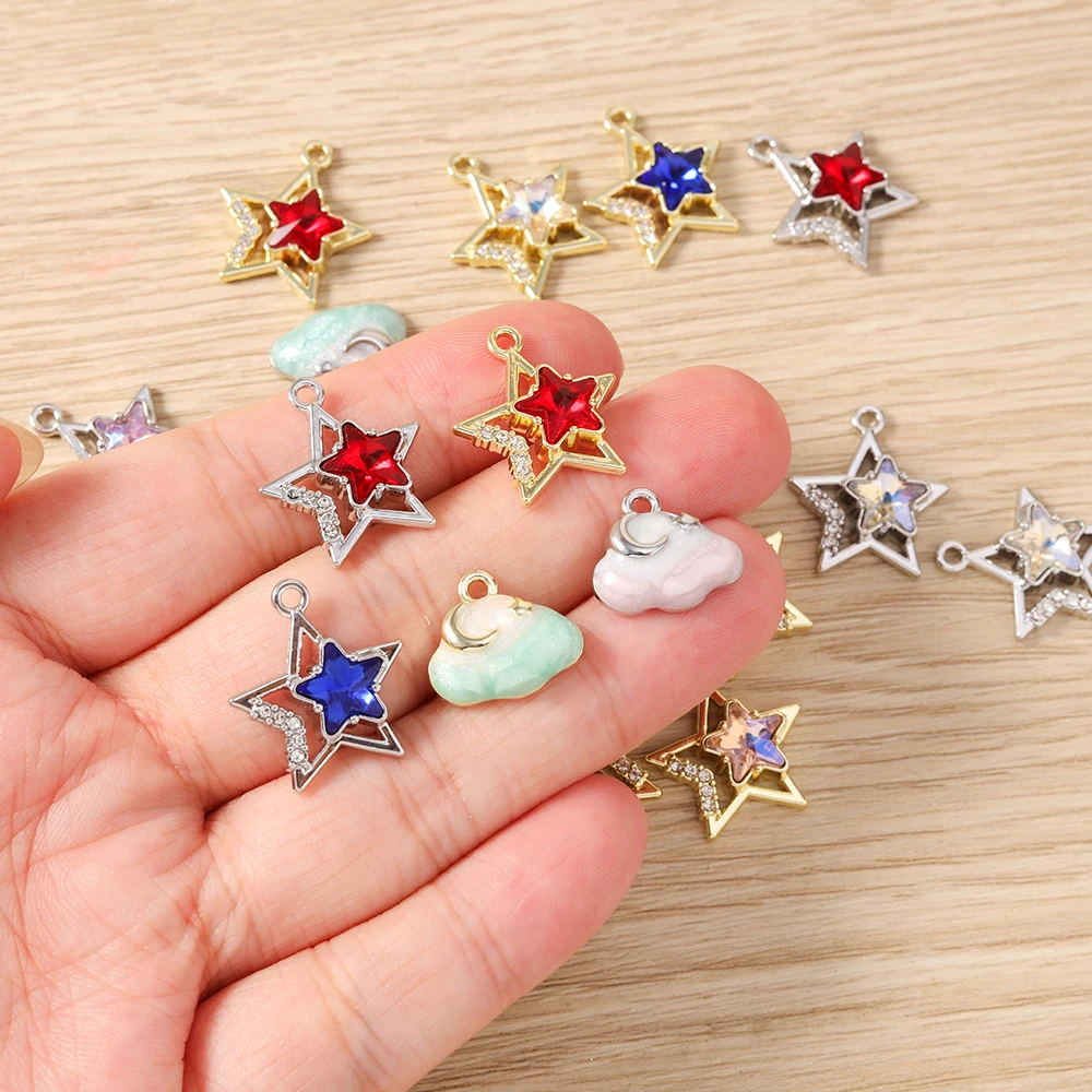 5 Stück niedliche, gemischte Metallanhänger in Form von Sternen und Wolken zum Basteln von Halsketten, Ohrringen und Armbändern, für DIY-Handarbeiten und Schmuckzubehör. – Detail 2