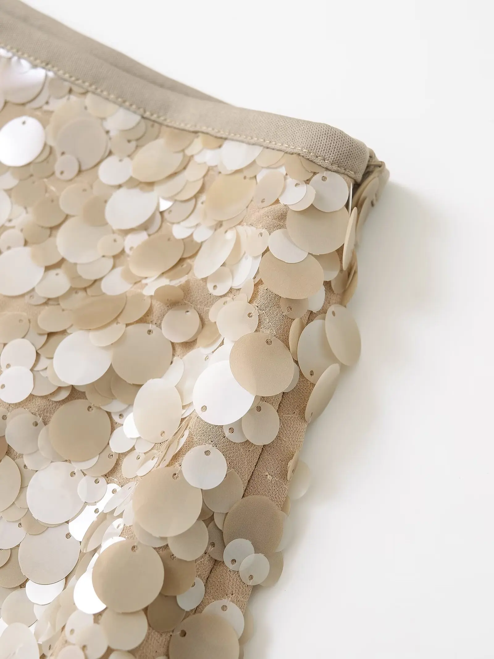 디이지 여성 2025 여름 신상품 패션 글리터 하프 스커트 독특한 사이드 지퍼 다용도 슬림 미니 스커트 여성용