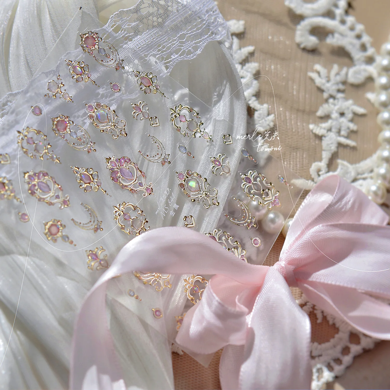 Gold Scepter Frames Nail Art Stickers Lavish Jewel Crown Patterns 5D Metal Nail Sticker Self Adhesive Manicure Decorat Decal DIY