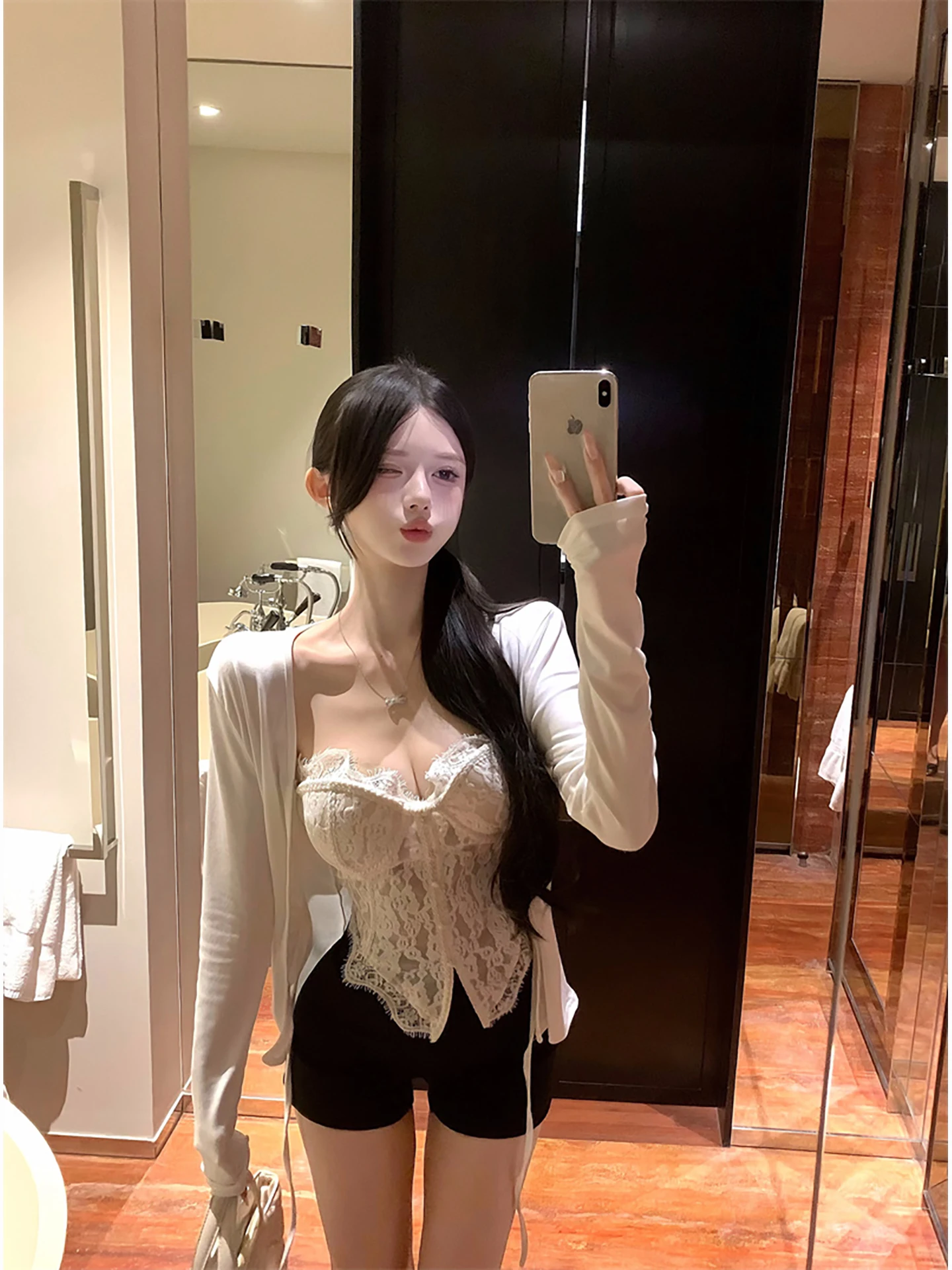 Delicate Lace Hollow out Hook Design Crop Top Women's Vest Strapless Backless Pure Desire New Style 2025 Autumn Fashion