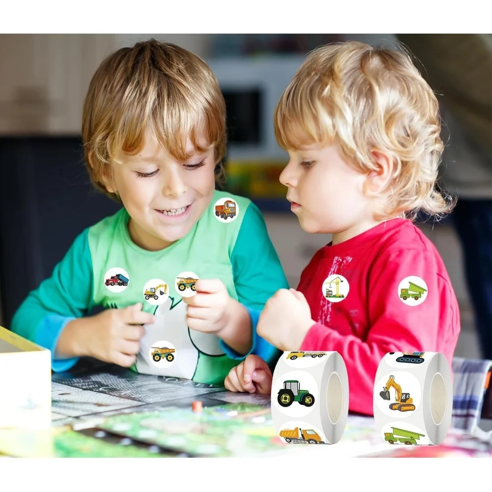 Rollo de etiquetas adhesivas con 500 piezas/rollo para niños, coches de juguete y vehículos, decoración de papel recubierto con respaldo para un fácil uso