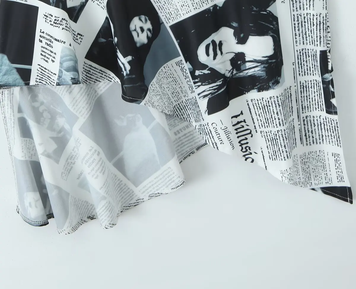 YENKYE Neues Damenkleid mit Zeitungsdruck, unregelmäßigem Saum, modisches rückenfreies Kleid mit dünnen Trägern und Kette, sexy Sommerkleid – Detail 5