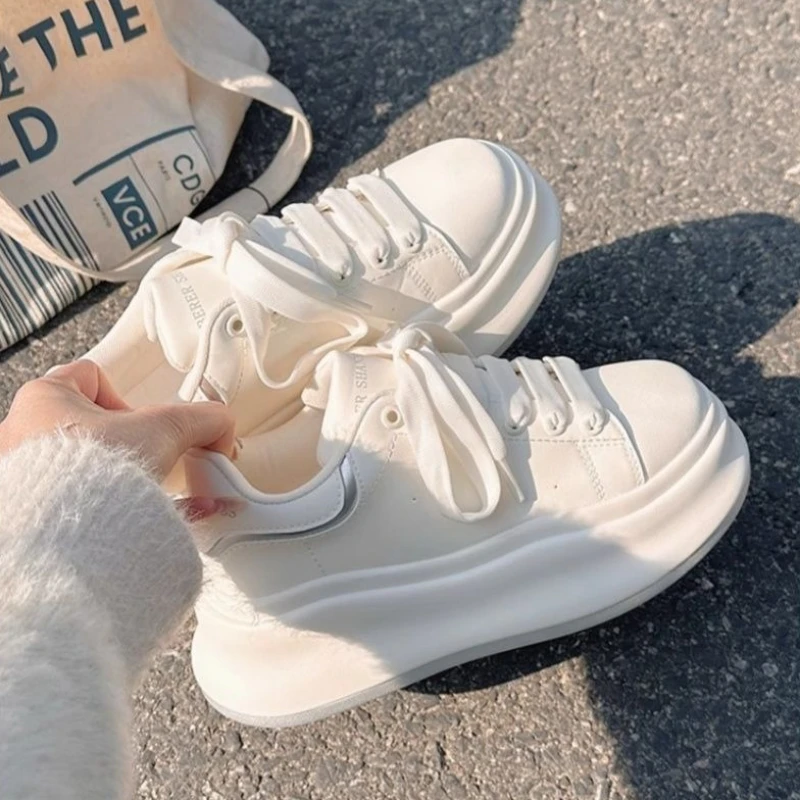 

2025 New Style Spring Summer Women Thick Sole Platform White Sneakers Casual Versatile Canvas Shoes Popular Height Increasing