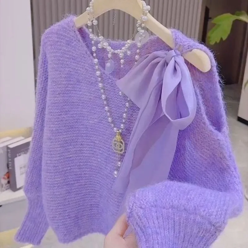 Women's 2026 Winter Giant Good-looking Beautiful Temperament Top Sweet Style Bow Design Sense Bat Sleeve Soft Glutinous Sweater