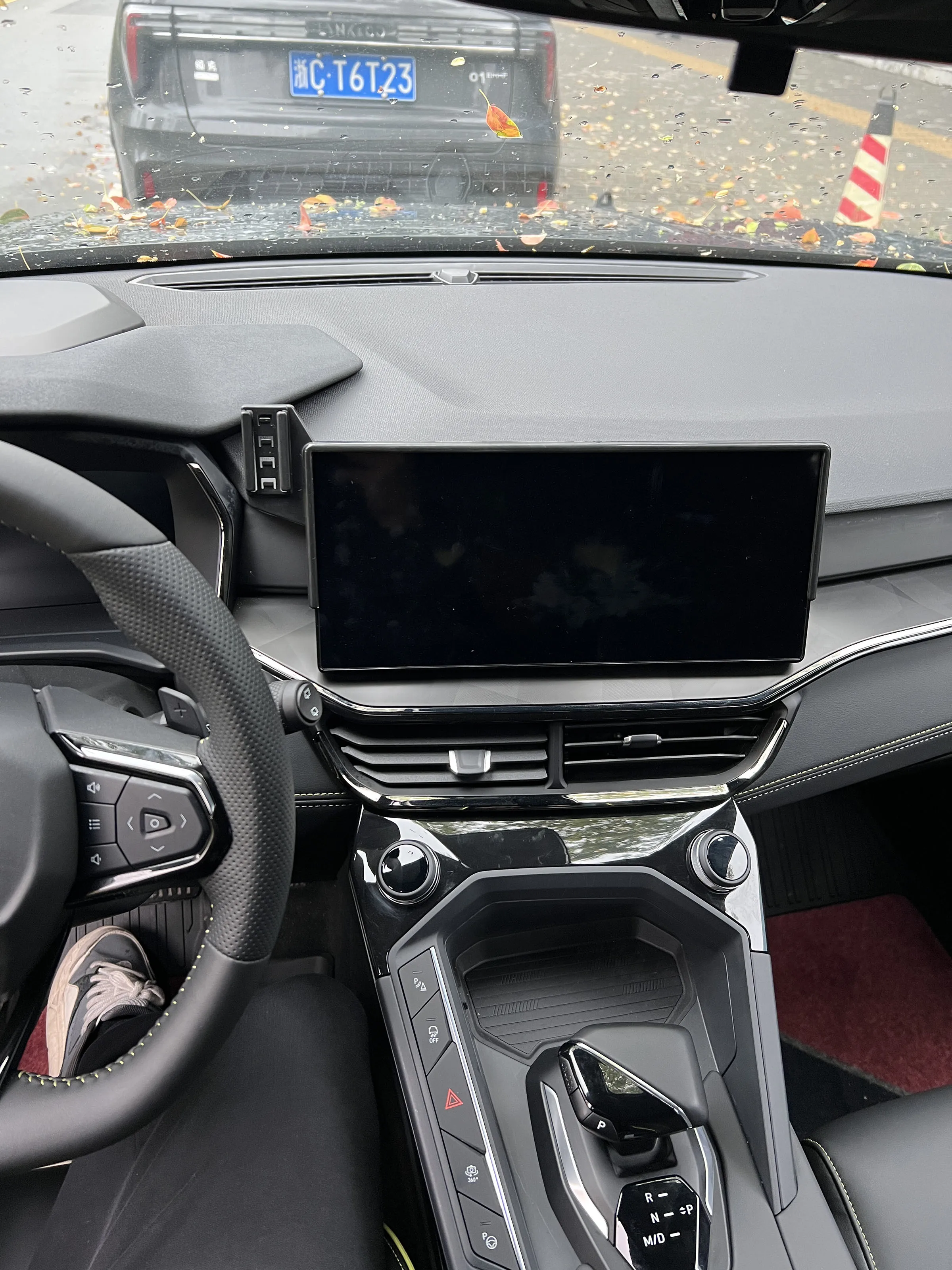 

Car Cell Phone Holder Screen Fixed Navigation Bracket For LYNK&CO 06 NE 2023-2025 12.3 Inch For Car Auto Interior Accessories