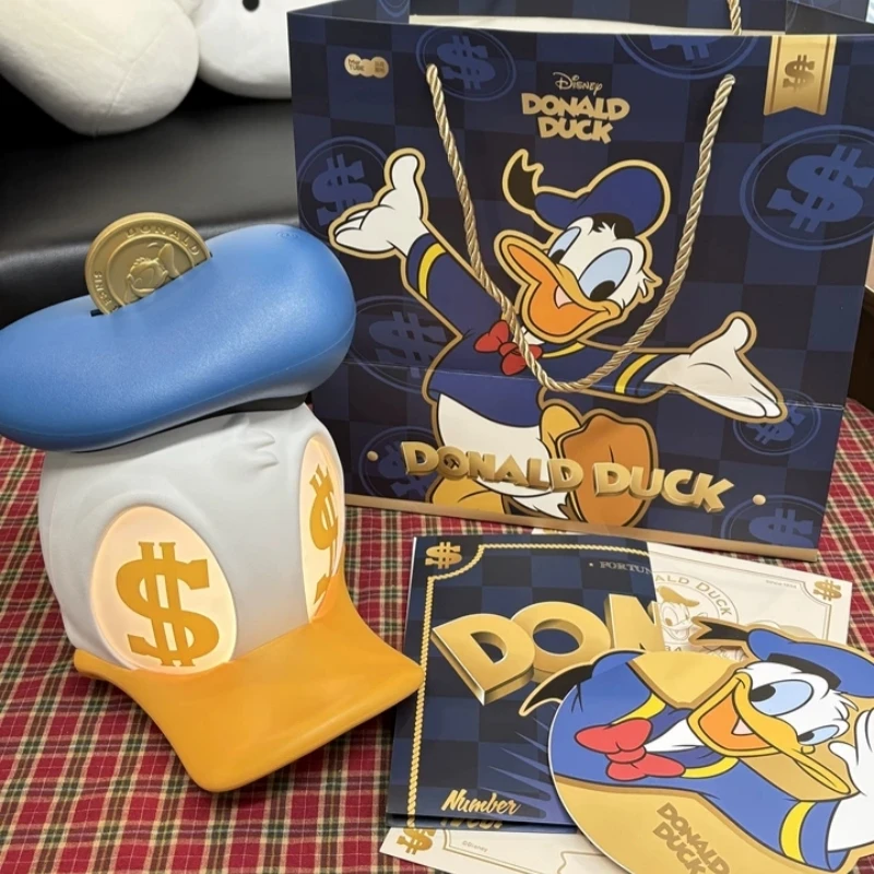 

Новая серия Дисней 2026: Светящаяся модель Дональда Дака — талисман удачи, подарок для фанатов на удачу и процветание