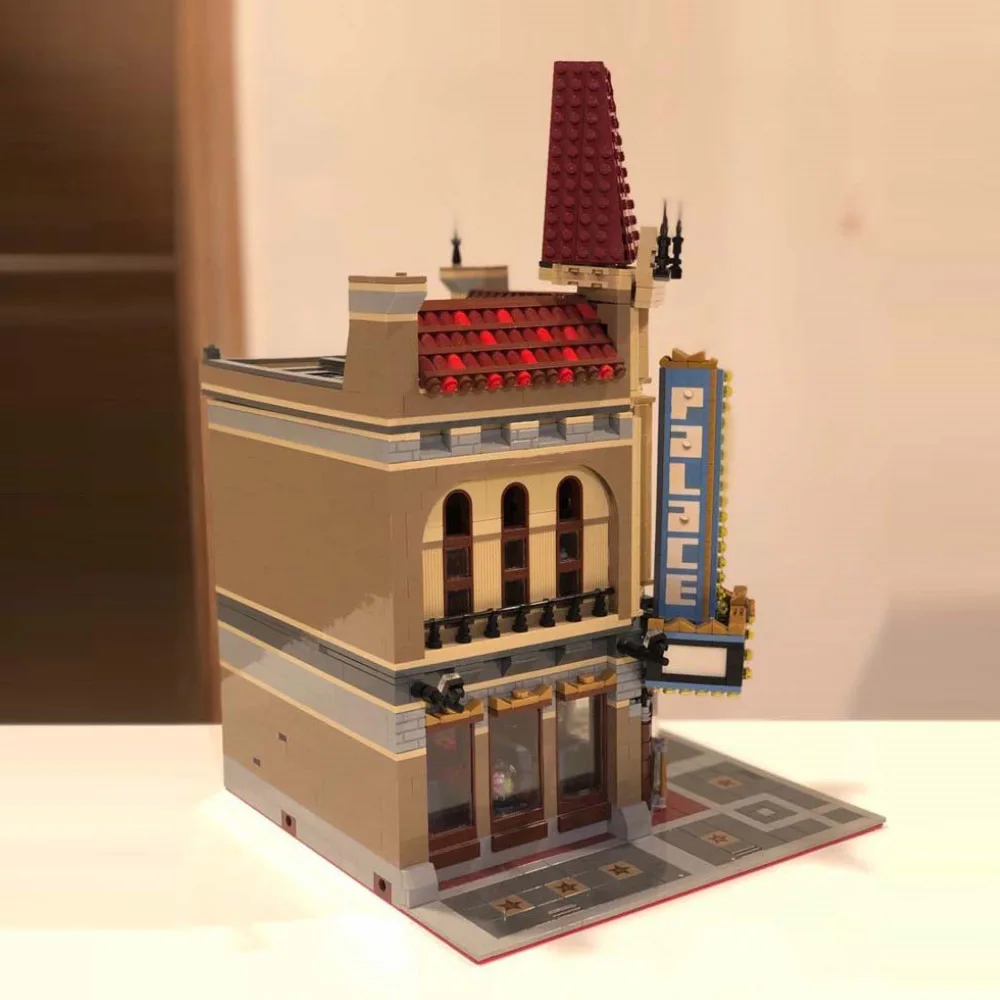 ตัวต่อสร้างสรรค์ 4002 ชิ้น ชุดอาคารศูนย์กลางเมือง ของเล่นเด็ก ของขวัญวันเกิด วันคริสต์มาส เข้ากันได้กับ 10255 15019