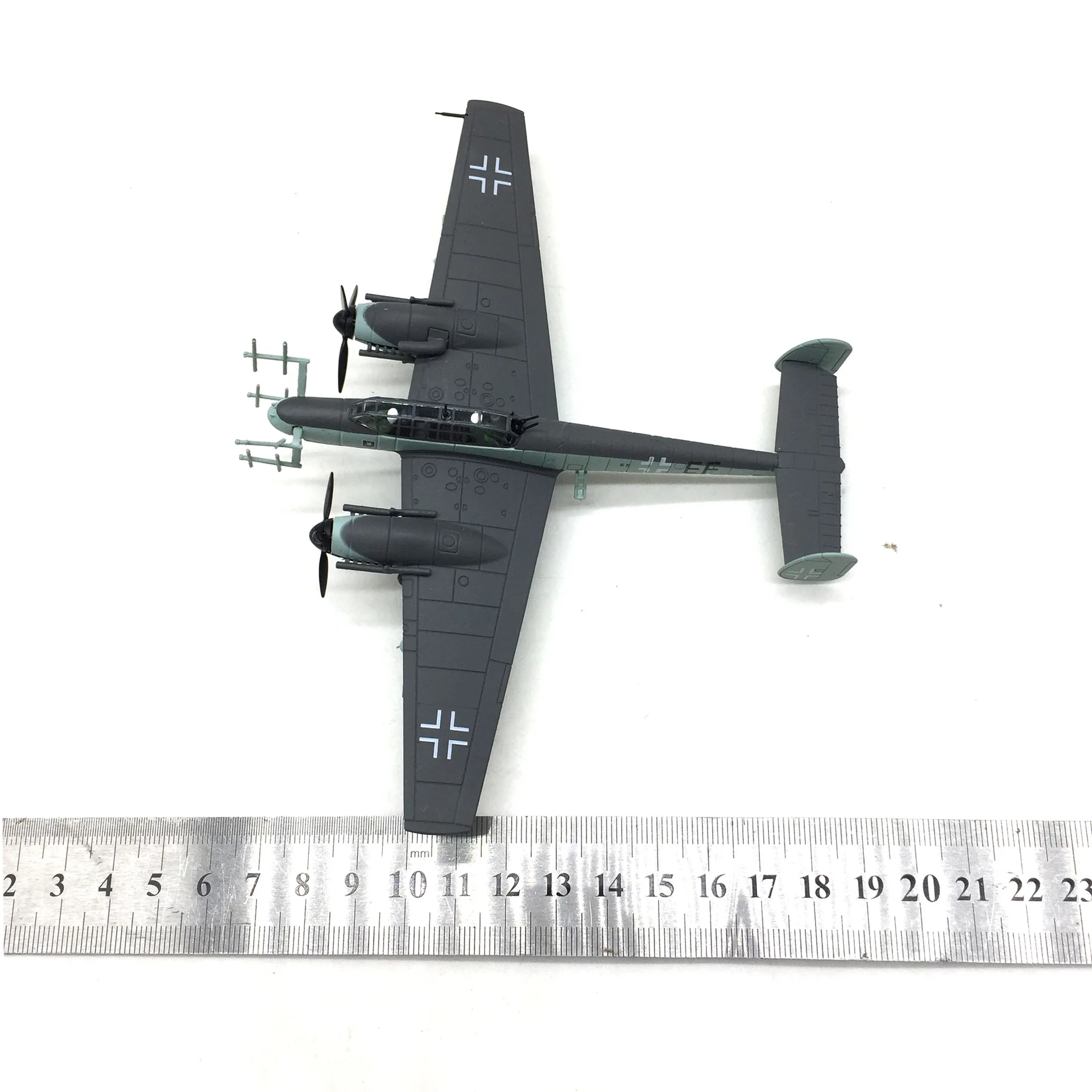 Modele samolotów myśliwskich nocnych Bf-110 G-4 w skali 1/100 z okresu II wojny światowej, zabawki, odlewane z metalu, model wojskowy, ozdoby.