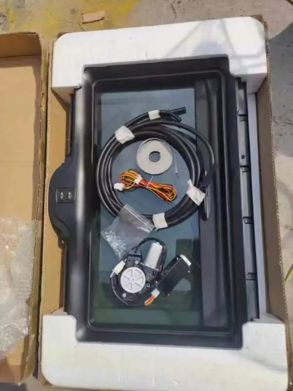 

Car Sunroof Electric Sunroof Size 860*495 Mm Universal Sunroof Car Auto Parts