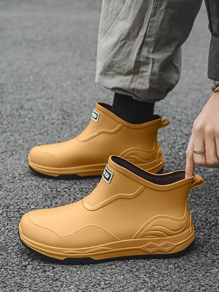 

Korean Style Man Shoes Height Increasing Platform Mud Teenagers Gumboots Outdoor Water Loafers Work Gum New Rain Boots for Men