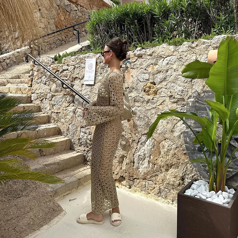 فستان الشاطئ الأوروبي والأمريكي لعام 2025 للنساء محبوك مجوف بلون سادة مثير مفتوح الظهر من الدانتيل فستان بأكمام طويلة بيكيني يغطي #4