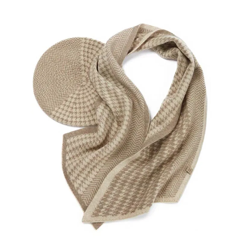 

Pure Wool Knitted Women's Autumn And Winter Hat Retro Versatile Octagonal Hat Wool Scarf Beret Set