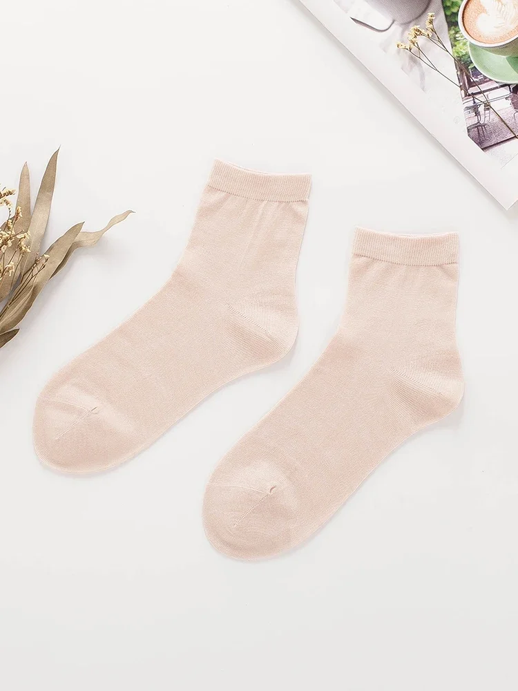 Mid-length Socks Autumn Winter Warm Silk Socks Women Clothing Korean Comfortable Kawaii Middle Tube White Socks Zm3283