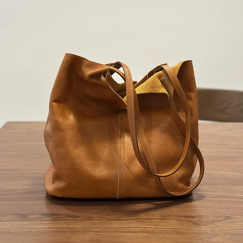 

Повседневная большая сумка ручной работы Johnature, новинка 2025 года, универсальная дорожная сумка на плечо, большая вместительная сумка из натуральной кожи