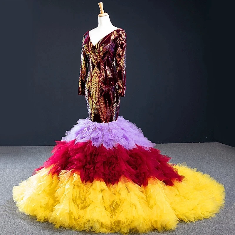 فستان سهرة عربي فاخر مخصص للسيدات من سعيد دبي بخيط ذهبي لامع بألوان متباينة فستان سهرة عربي فاخر لحفلات الزفاف