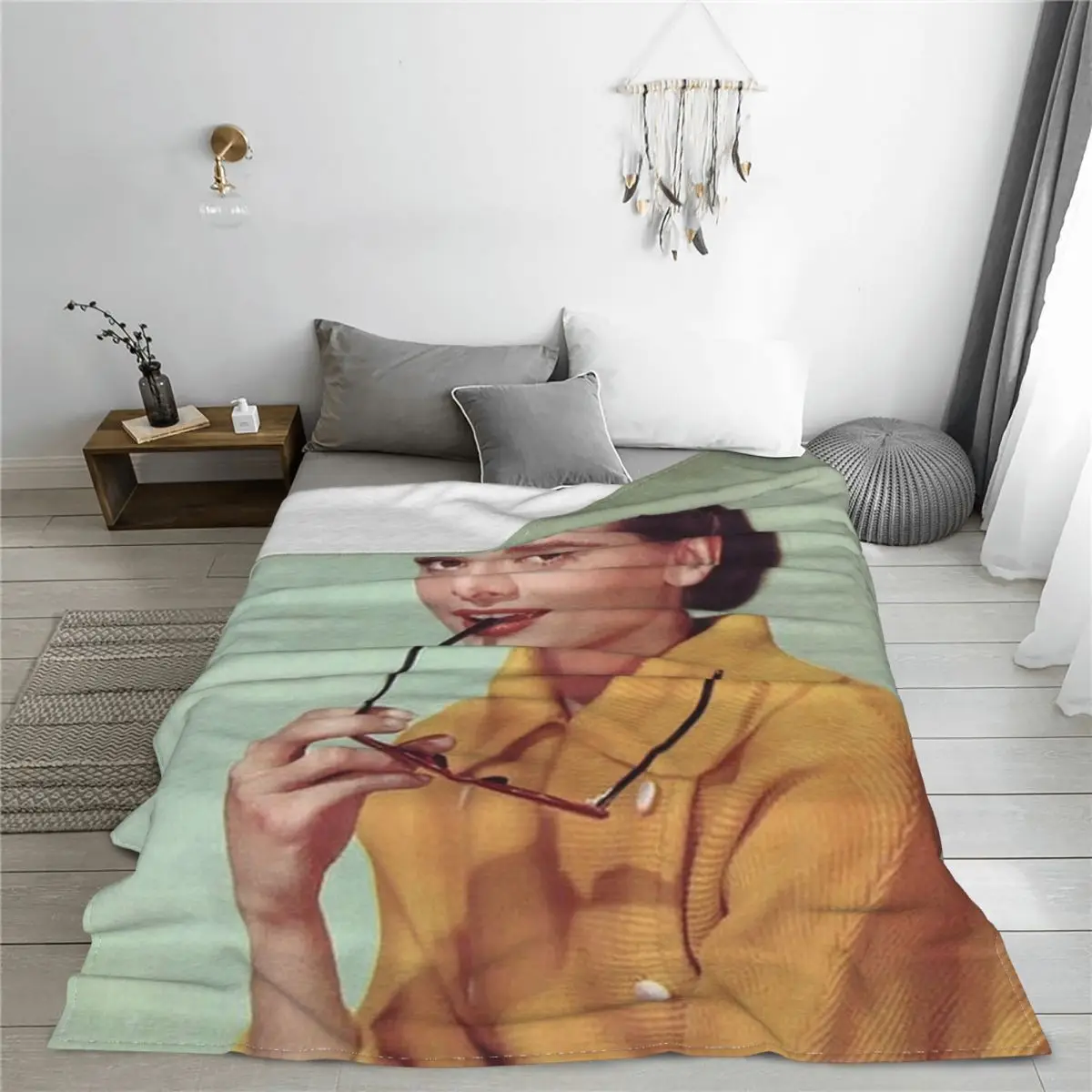 Audrey Hepburn Fuzzy Blanket 3D Print Beauty Girl Movie Novelty Throw Blanket for Home Hotel Sofa 150*125cm Bedspread