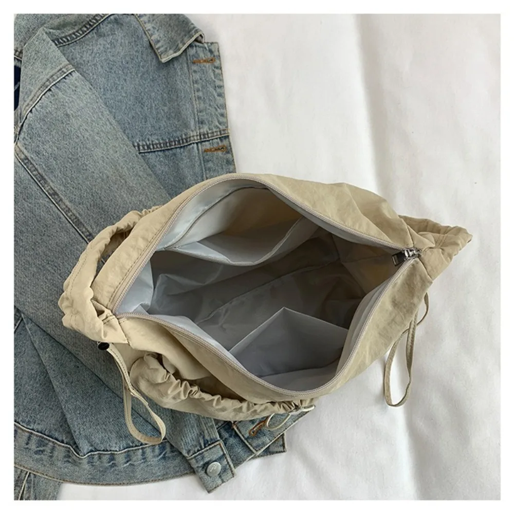 Модная нейлоновая плиссированная сумка на плечо, однотонная сумка через плечо большой вместимости на шнурке, легкая большая сумка в корейском стиле для путешествий