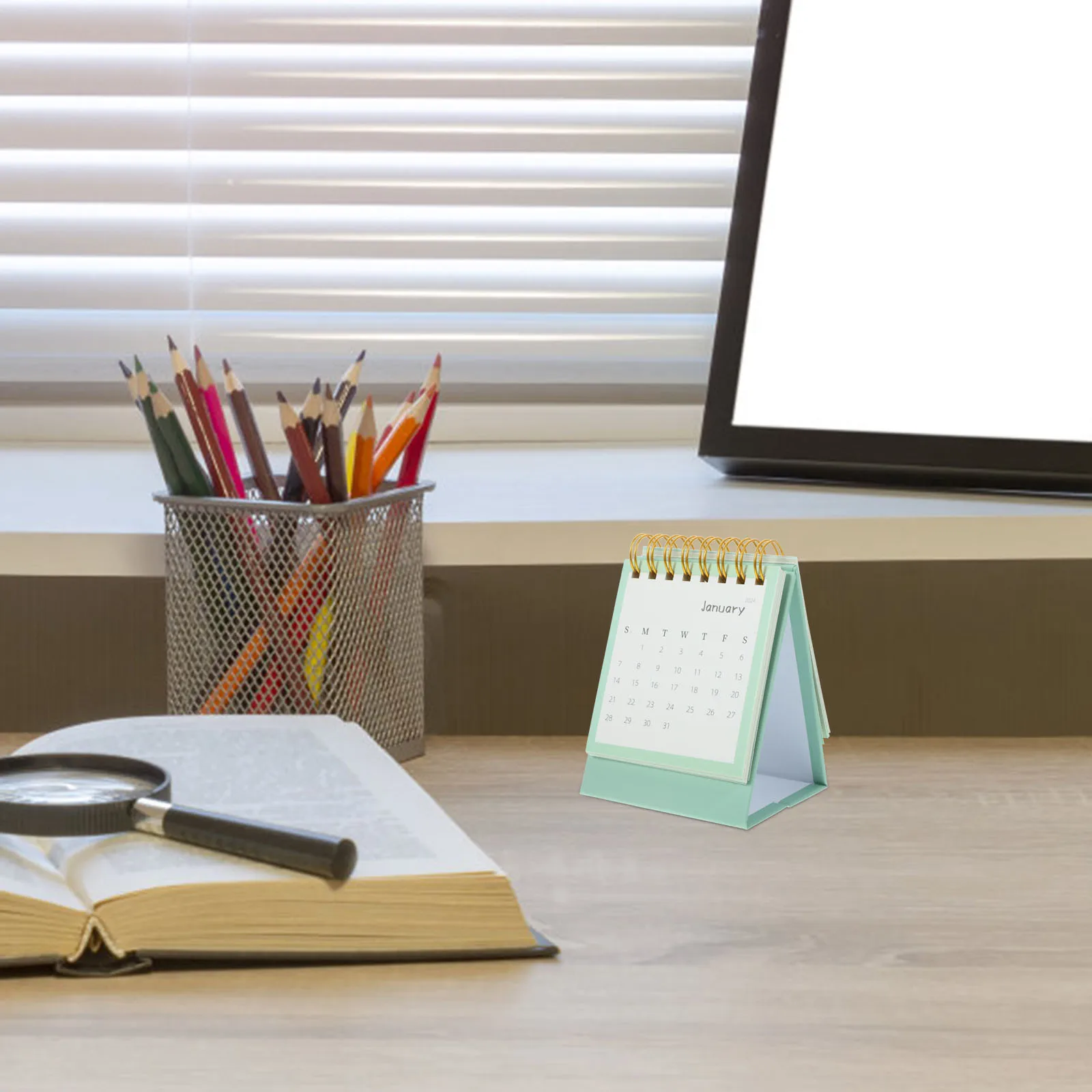 

1pc Mini Desktop 2024 Paper Simple Standing Office Home Decor Small Planner Gift Delicate Table Creative Calendar Decor