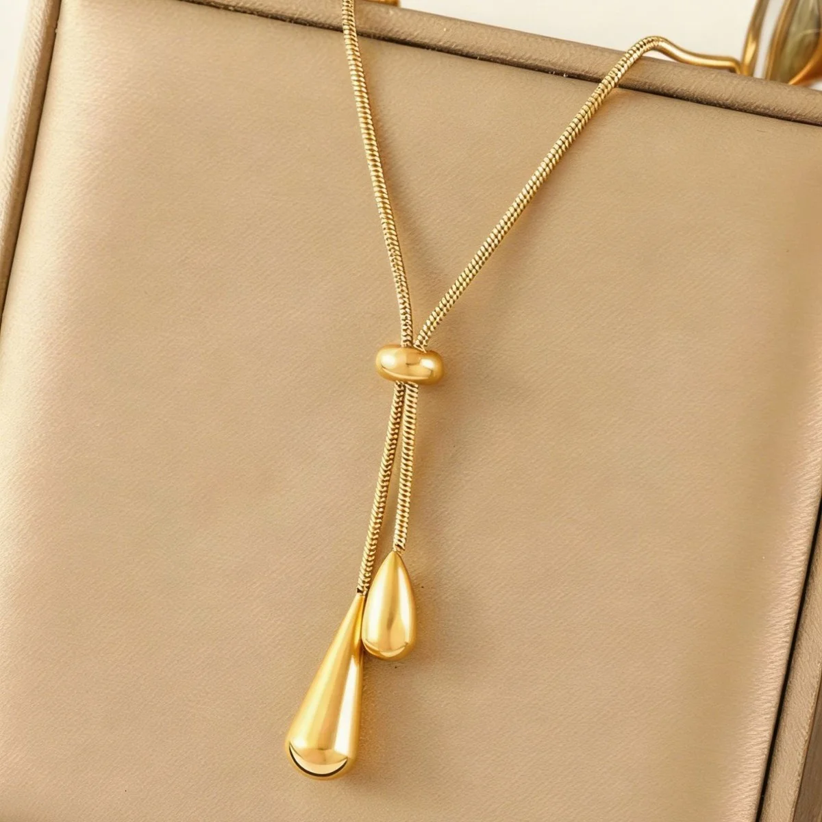 Stainless Steel Pull Adjustable Water Drop Shape Tassel Charm Necklace Fashion Temperament High-end Woman Wedding Jewelry Gifts