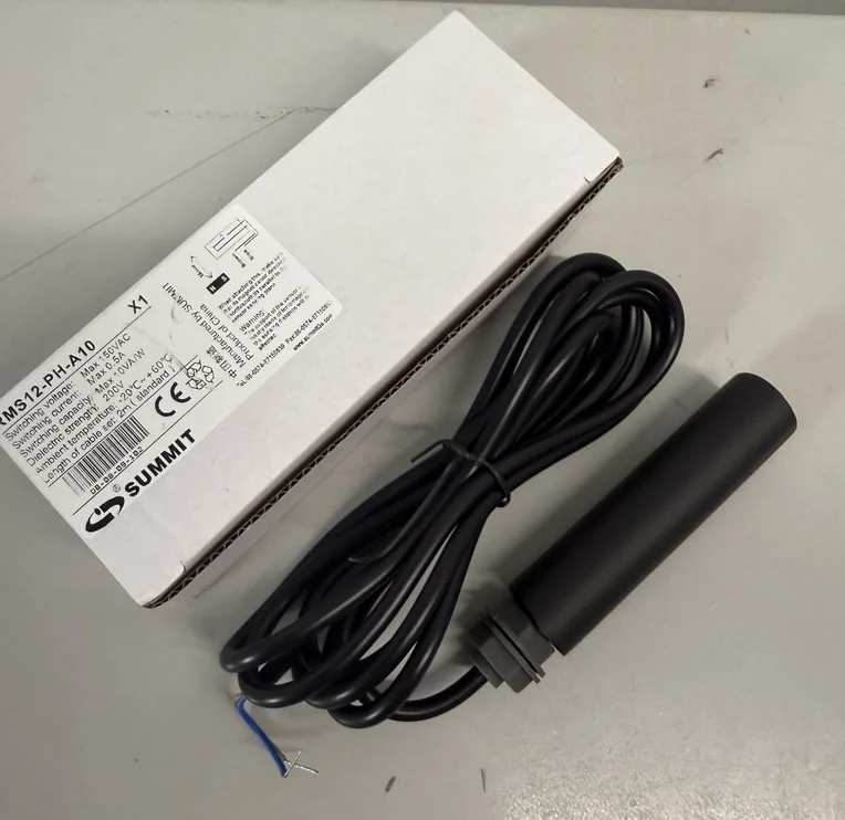 sensor-magnetico-de-proximidade-monostavel-tipo-no-para-deteccao-de-nivelamento-de-piso-de-elevador-summit-rms12-ph-a10