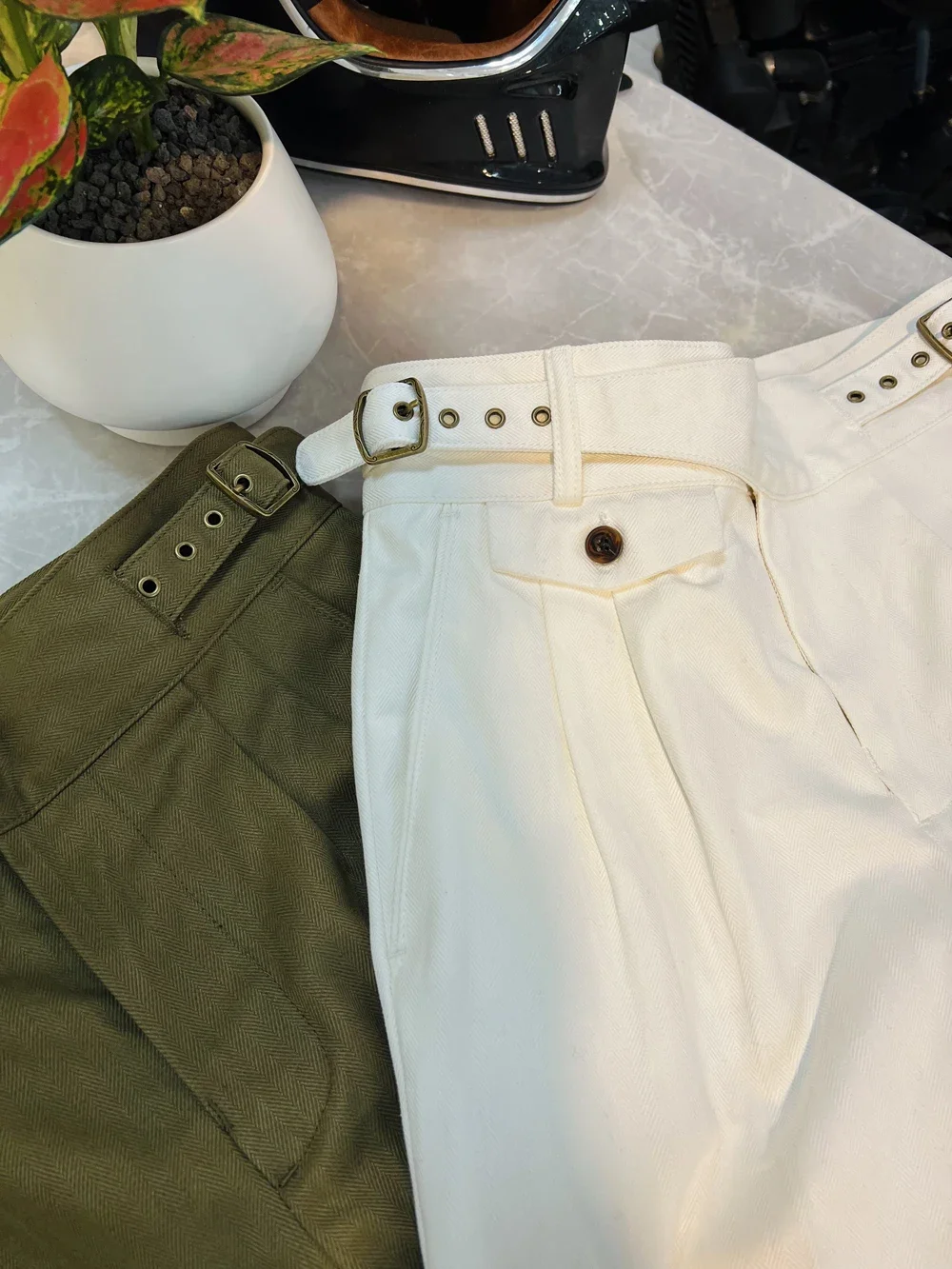 

Tailor Brando Хлопковый комбинезон HBT с силуэтом рыбьей кости