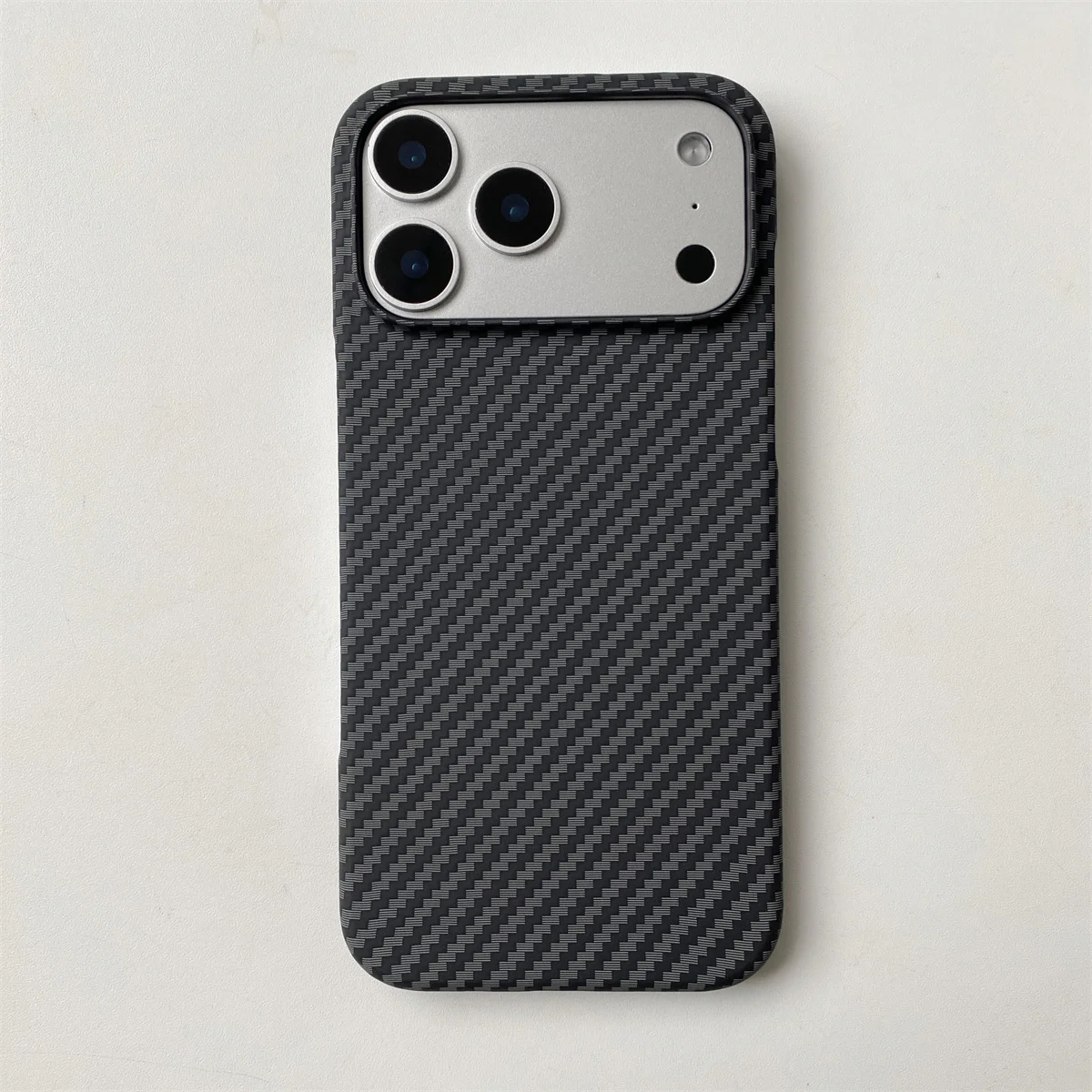 Stoßfeste Rahmenlose Carbonfaser-Hartschalenhülle für iPhone Air 17 16 15 14 Plus 18 13 12 11 Pro Max Leder-Schutzhülle – Detail 14