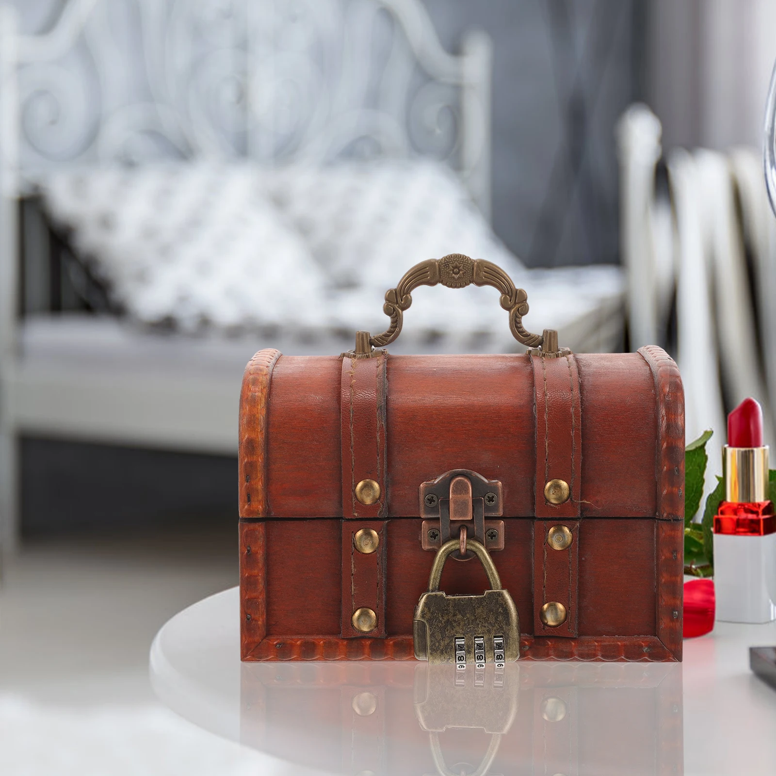 

Деревянная шкатулка для драгоценностей с замком, ретро винтажный органайзер для ювелирных изделий, чехол для хранения серег, колец, ожерелий, браслетов, брелок