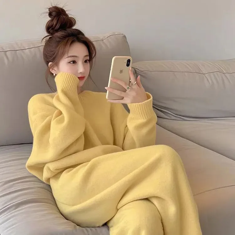 

Gentle Winter High-end Korean Style Lazy and Relaxed Yellow Turtleneck Sweater Two-piece Set