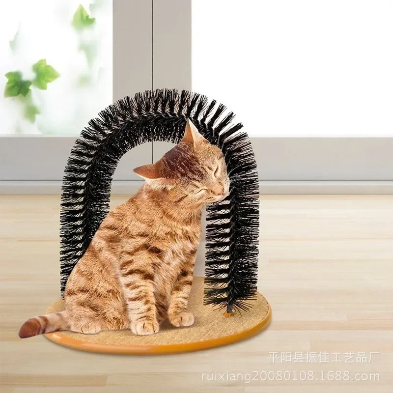 Comfortable Arch Cats Massager Pet Cat Itching Grooming Supplies Round Fleece Base Kitten Toy Scratching Device Brush for Pets