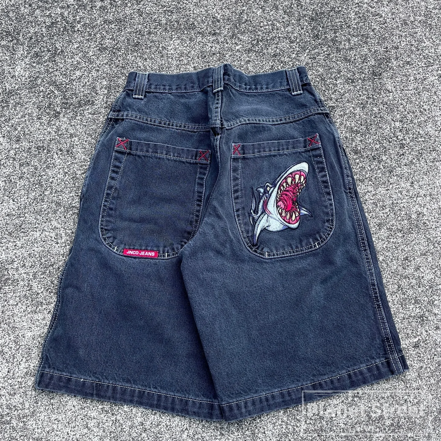 Jnco-男性と女性のためのバギーデニムショーツ,y2kスウェットパンツ,サメと咬傷のパターン,ヒップホップストリートウェア,ビンテージスタイルのバスケットボールショーツ,原宿