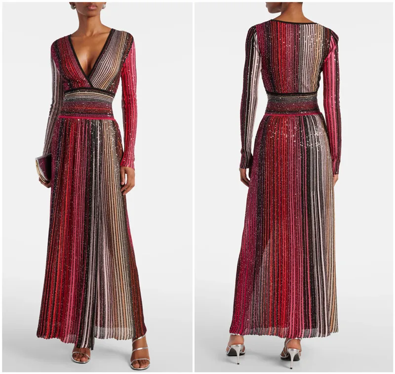 

Женское плиссированное длинное трикотажное платье с v-образным вырезом и металлическими блестками, украшенное полосатой талией