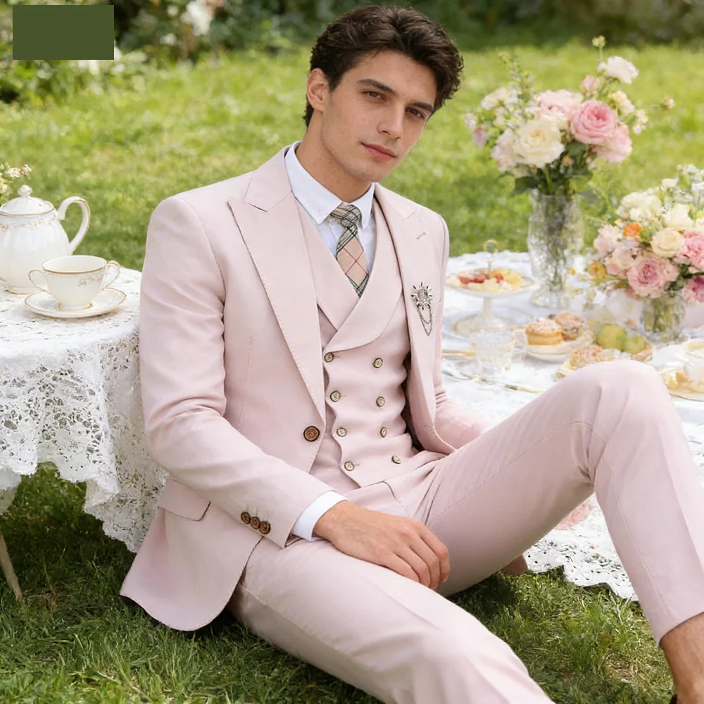 

Customizable Soft Pink Men's Tuxedo Three-Piece Suit with Peak Lapel Unique Chest Pocket Jacket Pants Vest Set Formal Wear