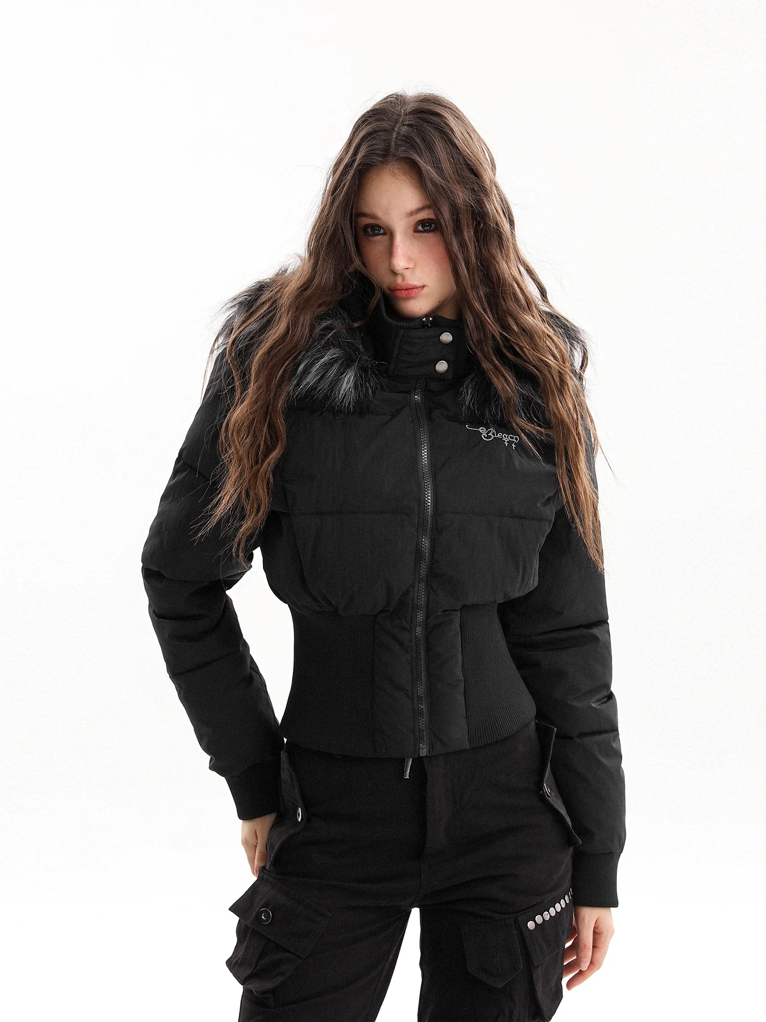 

Biggold со съемным меховым воротником и капюшоном, облегающее хлопковое джинсовое женское зимнее теплое пальто с простой застежкой-молнией