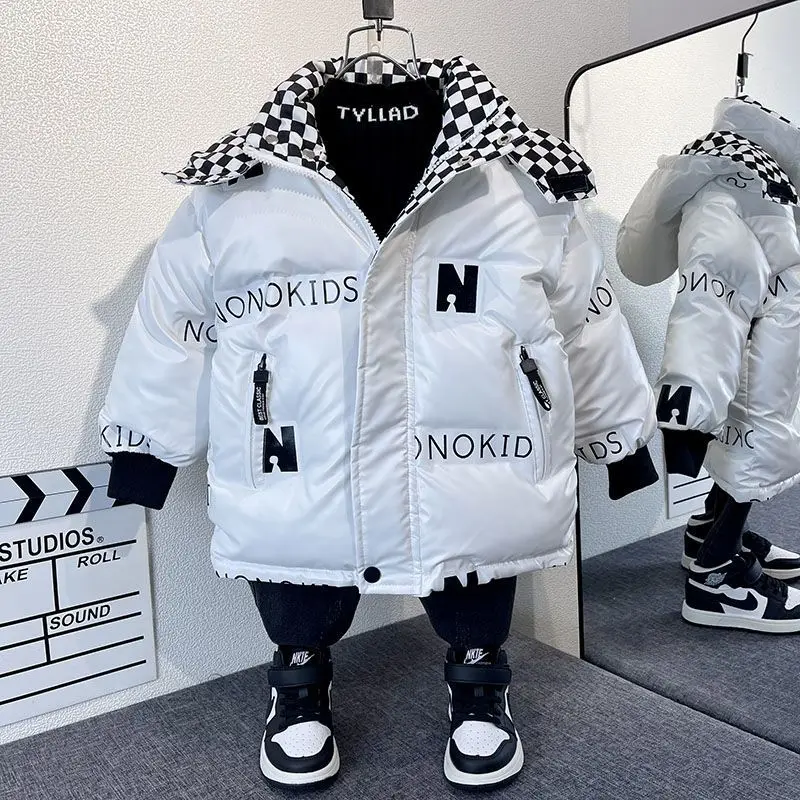 Boys\' Down Cotton Coat 2023 New Winter Jacket Korea Handsome Fashionable Letter Plaid Hooded Thickened Children\'s Parka