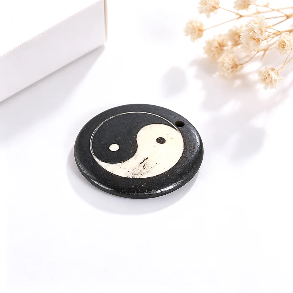 1pc Yin Yang Pendant Natural Cow Bone Tai Chi Feng Shui Master Hanging Talisman Balance Amulet Charm DIY Keychain Jewelry Making