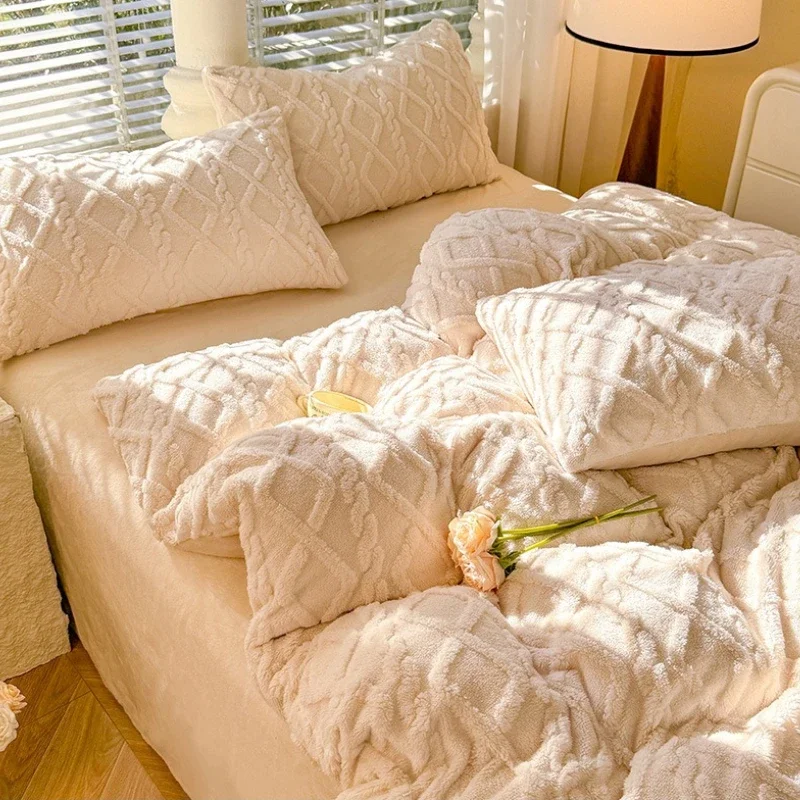 Four-piece Set High End Blue Milk Velvet Autumn Winter Cotton Quilt Cover Solid Color Jacquard Thick Bed Sheet Duvet Covers