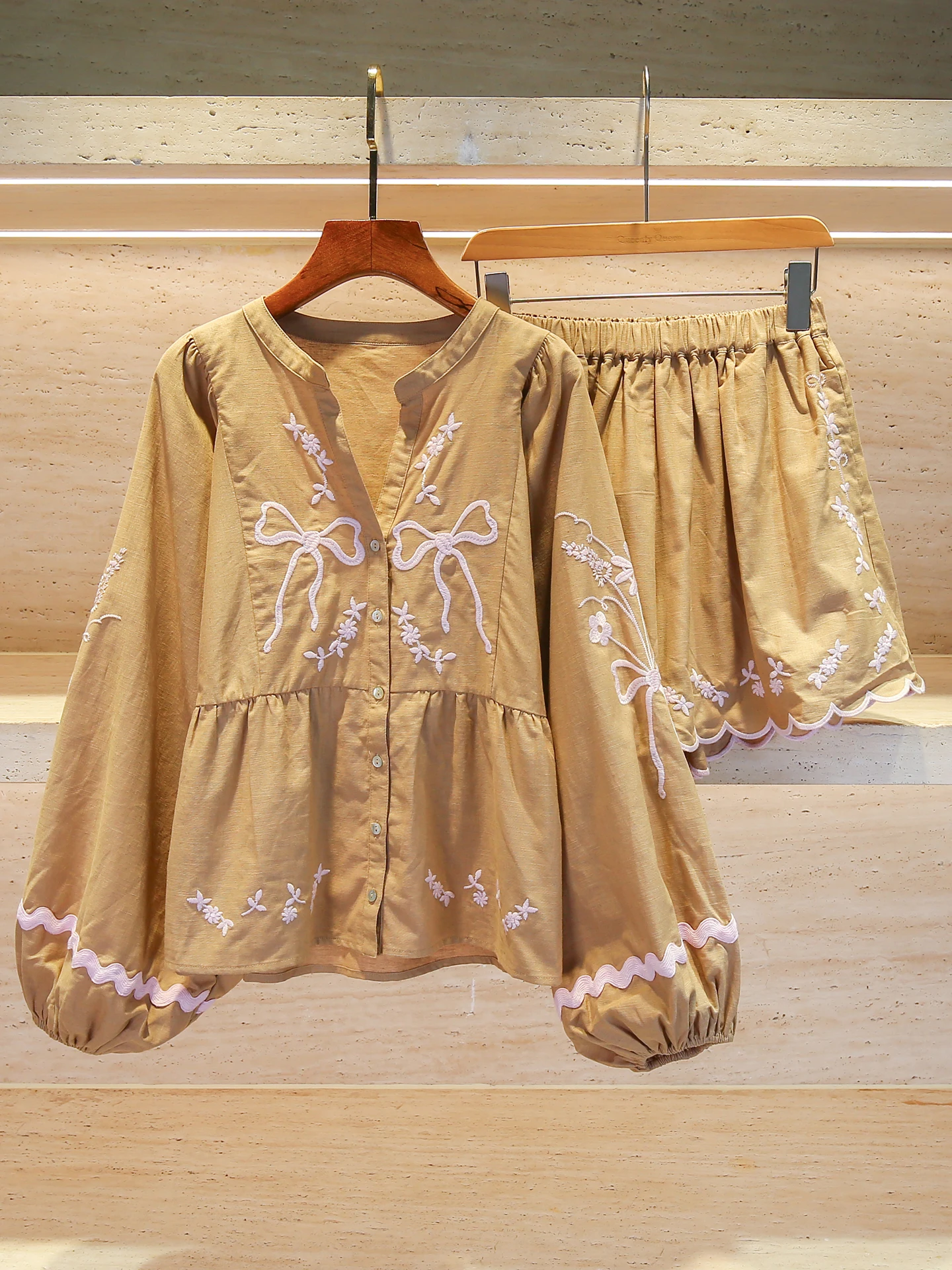

Ele Women's Summer irt And orts Set with Embroidered Lantern Sves And Elastic Waist Polyester Fiber V-Ne Button ...