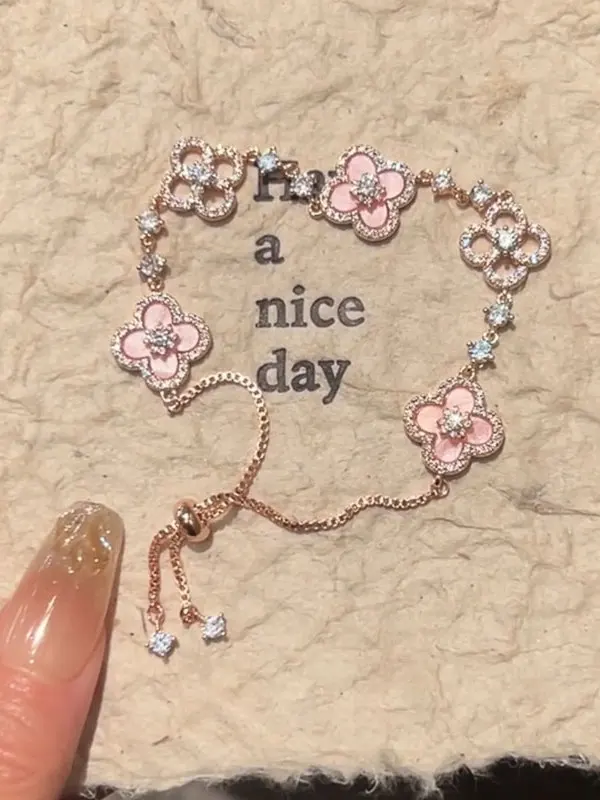 victoria-vh-jie-pink-four-le-clover-mother-of-pearl-bracelet-women's-luxury-ele-exquisite-high-end-feeling-jewelry