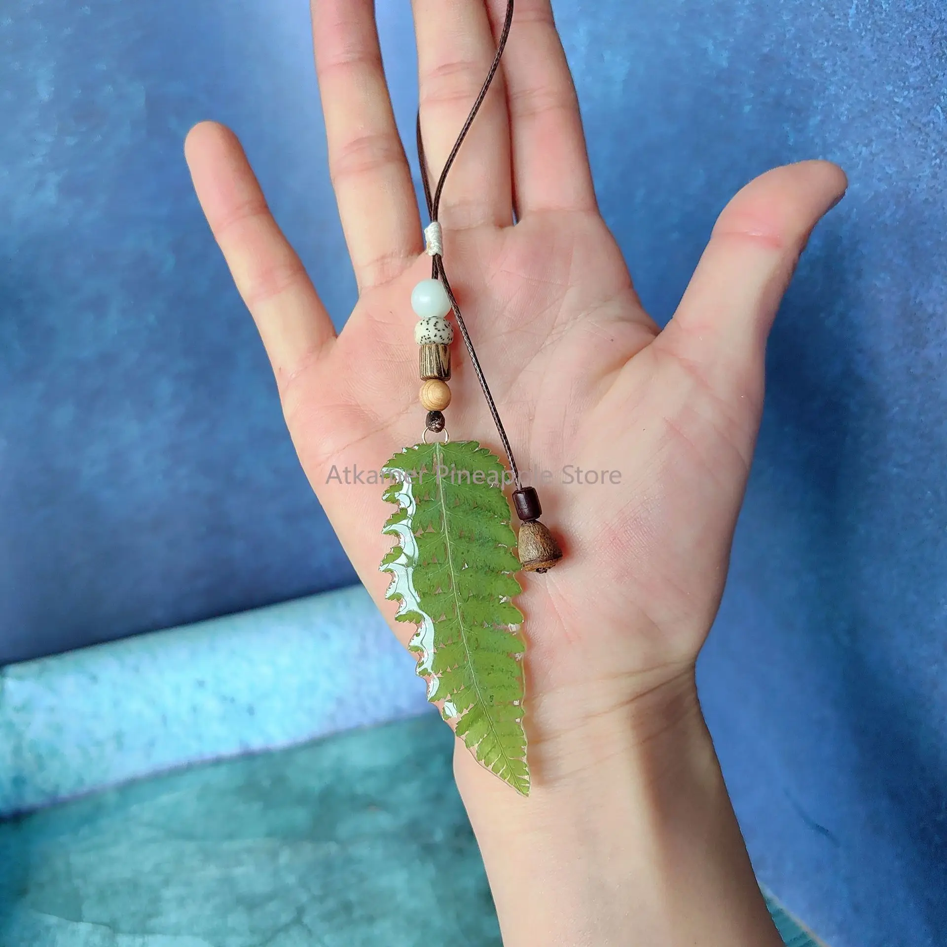 

Unique Green Leaf Natural Earrings Creative Epoxy Resin Maple Leaf Earring with Dried Leaves Drop key chain Jewelry-INS