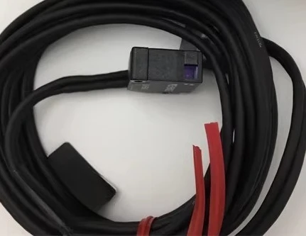 

Original and genuine KEYEE LV-S61/LV-S62 regression reflection digital laser sensor