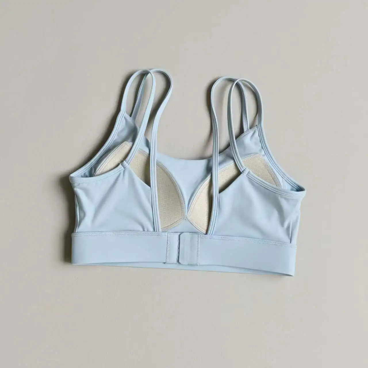 Yoga-Bekleidung mit festen Cups, schöner Rücken, Push-up, Brustverkleinerung, atmungsaktiv, schnelltrocknend, Sport-BH, Lauf-, Pilates- und Fitness-Oberteile – Detail 7