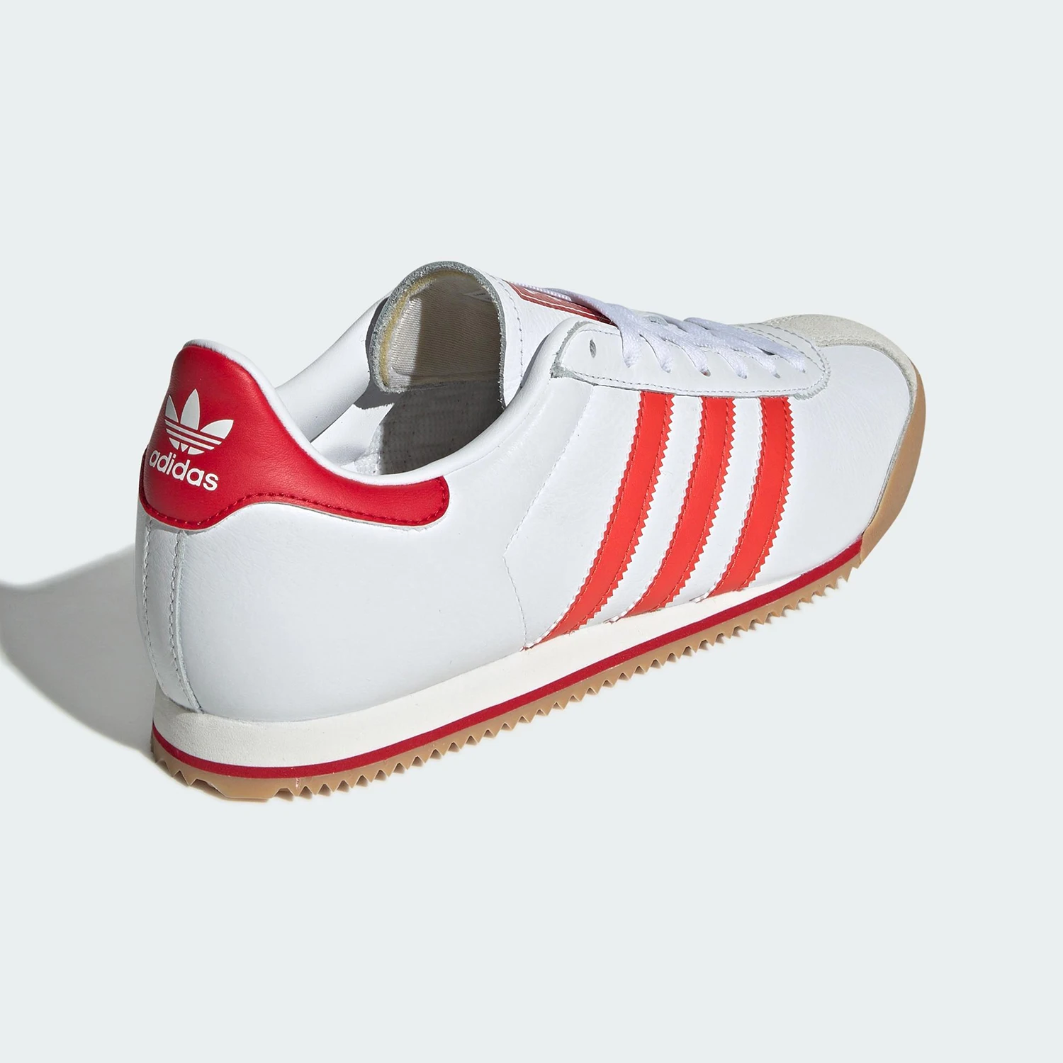 حذاء كاجوال متين من Adidas Originals للجنسين JH5460