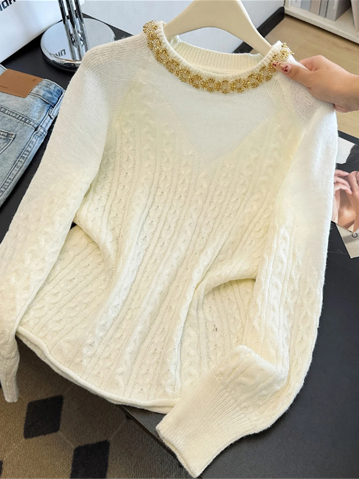 

round Ne T-irt Sweater Heavy Embelliment Small Fraance Sle Knitted irt Korean Version Autumn Faion La...