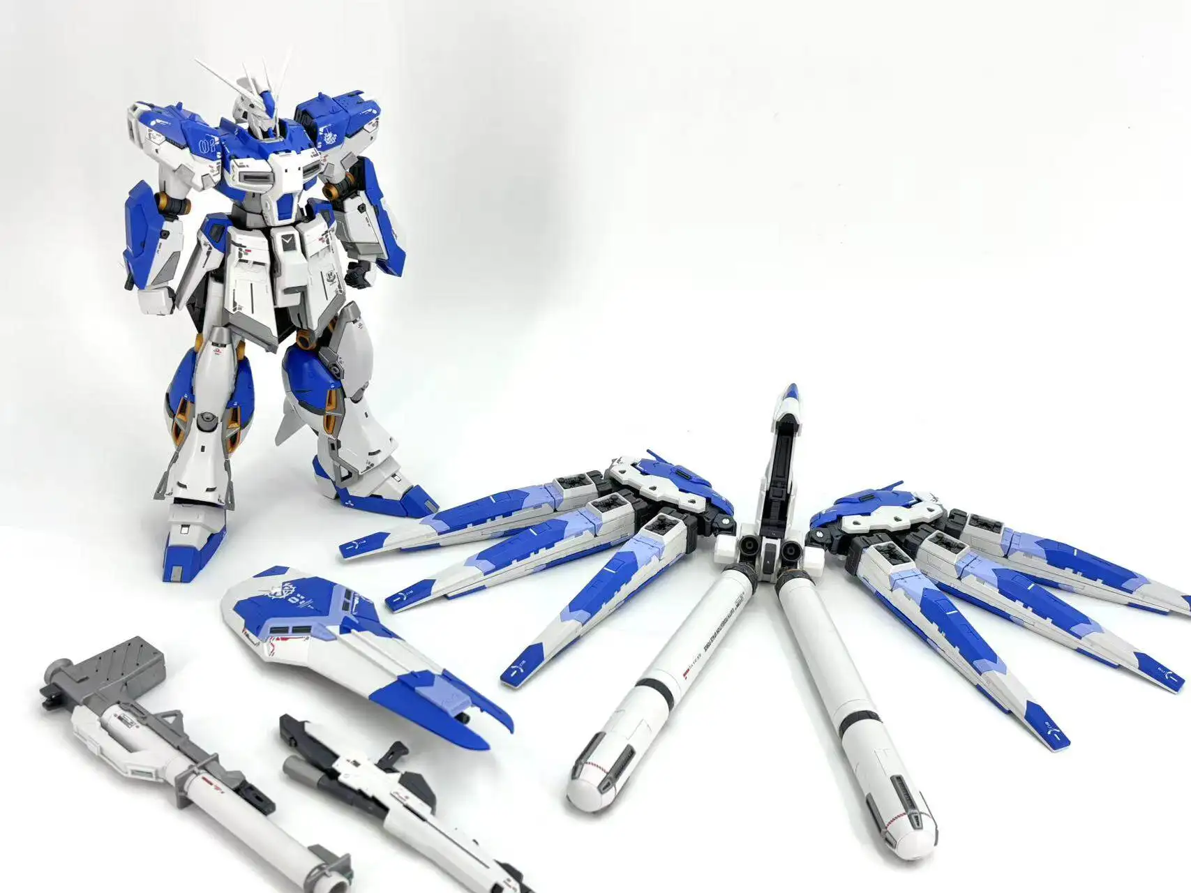 Rg Enlarged Hi Nu Hn 1/100 Plastic Assembly Mecha Model Kit Action Figure Collectible Toy Desktop Ornament Holiday Gifts For Fan
