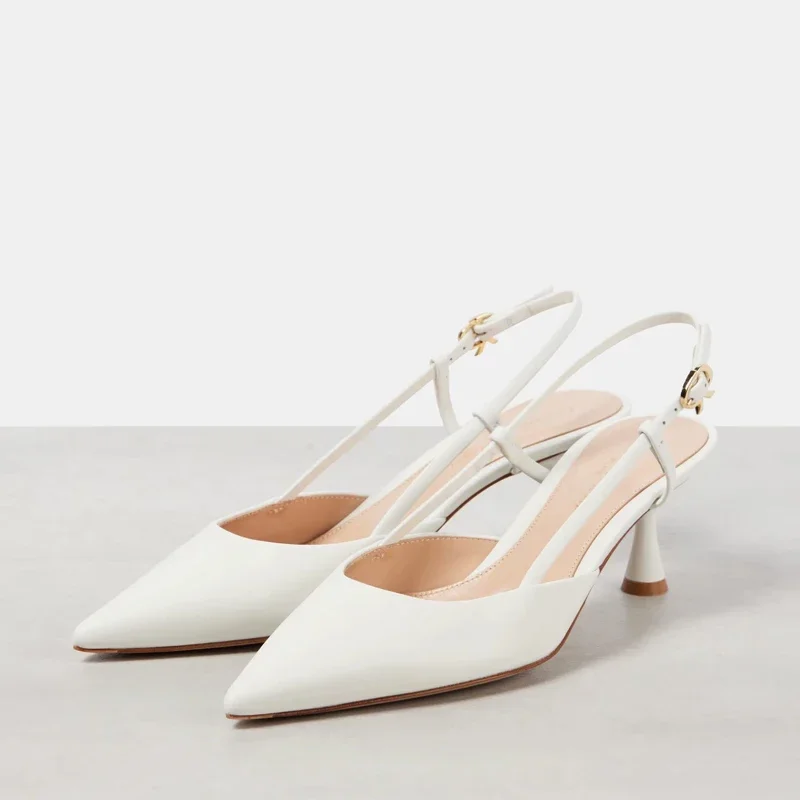 

Белые сандалии на шпильке с острым носком и ремешком сзади, женские летние 2026, черные туфли на высоком каблуке с закрытым носком, модные туфли-лодочки